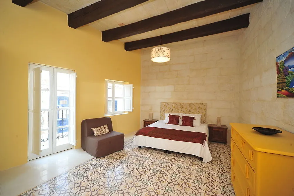 ***  Bed and Breakfast The Stonehouse San Julián Malta