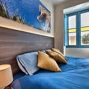 Central Suites St. Julian'S Pensión